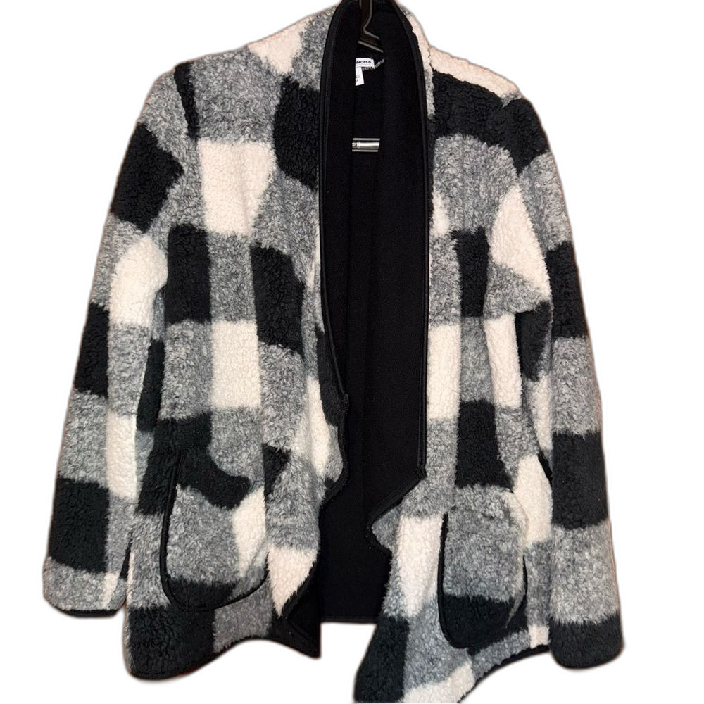 Sonoma Black Puffer Sweater with Cozy Design